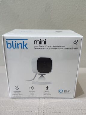 Link White Indoor HD Security Camera with Black Lens Face